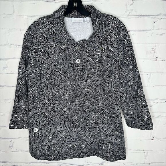 Chico’s size 2/large black and white pullover - Picture 1 of 5